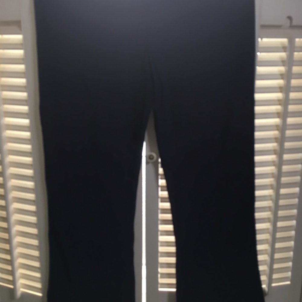 navy workout cropped pants